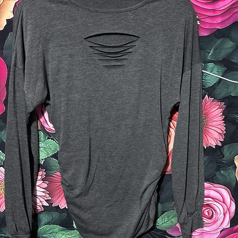 Women's Gray Long Sleeve Top